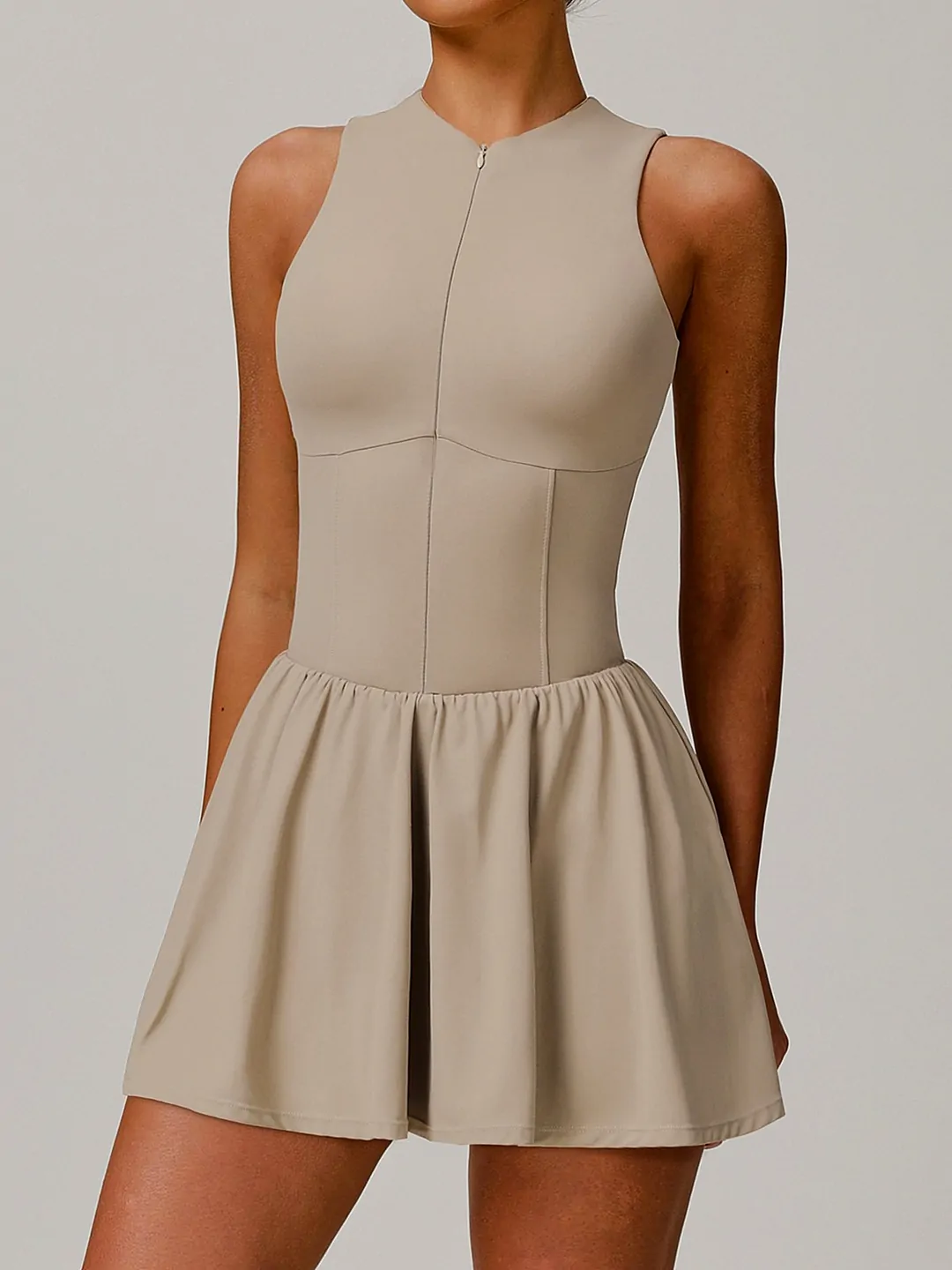 Mock-collar tennis dress in linen